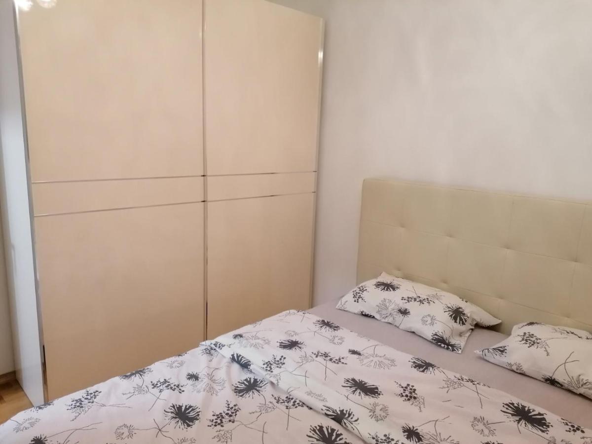Apartman Venecija Баня-Лука Экстерьер фото
