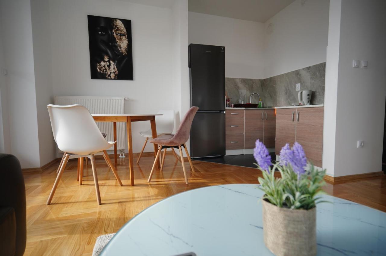 Apartman Venecija Баня-Лука Экстерьер фото