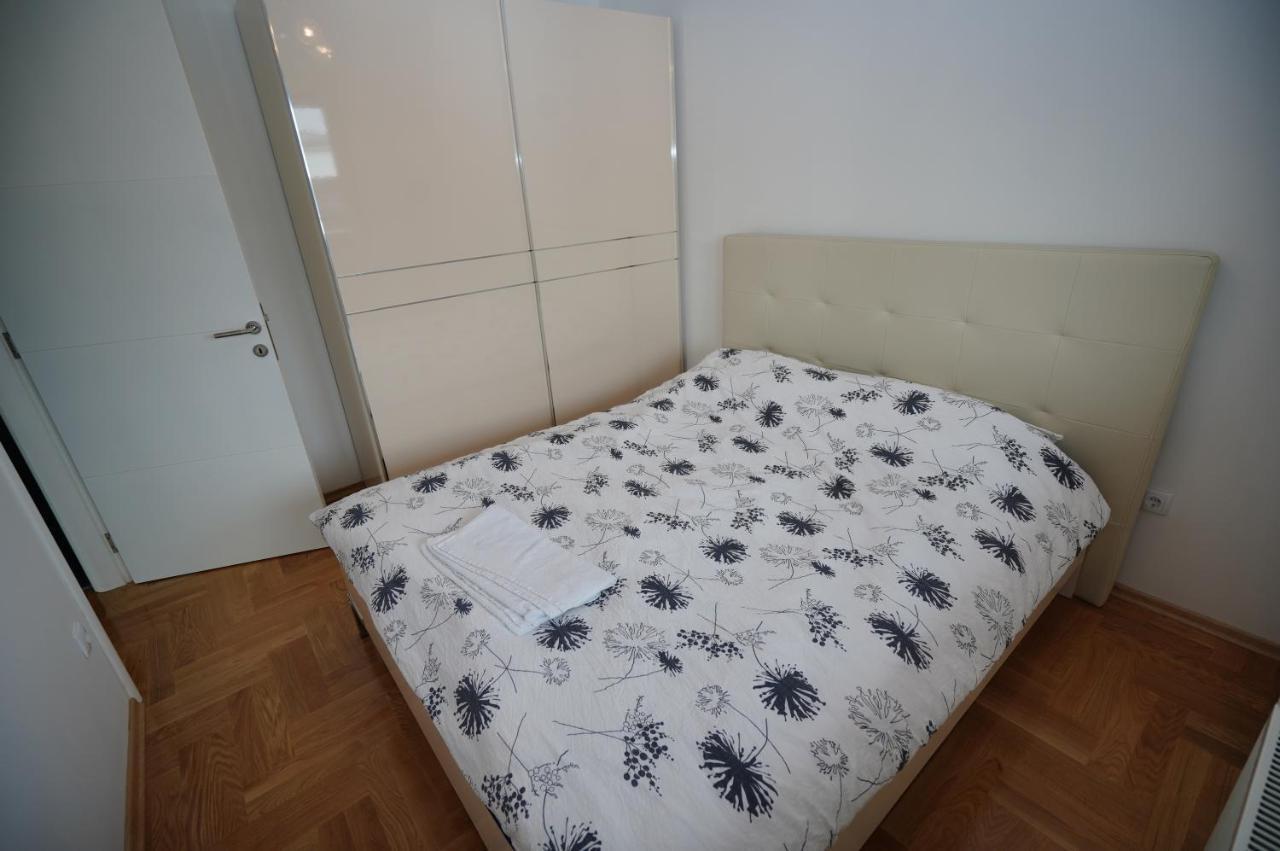 Apartman Venecija Баня-Лука Экстерьер фото