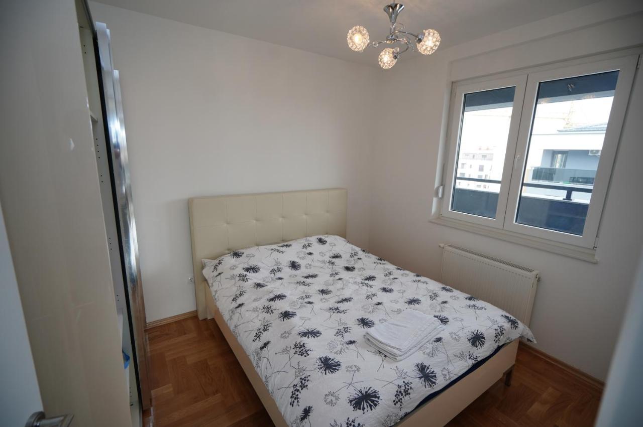 Apartman Venecija Баня-Лука Экстерьер фото
