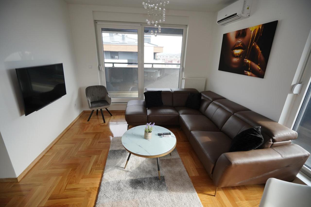 Apartman Venecija Баня-Лука Экстерьер фото